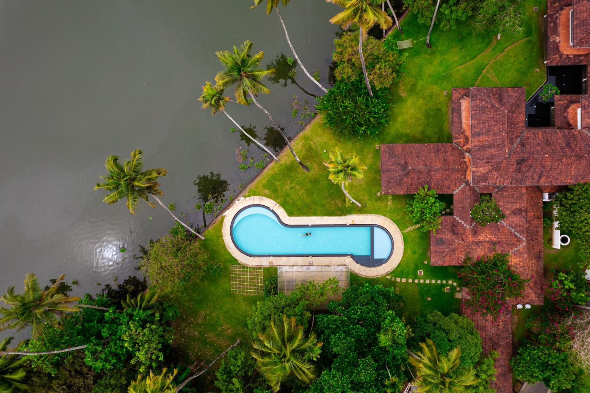 Cranganor History Cafe & Riverside Chateau North Paravur Exterior photo